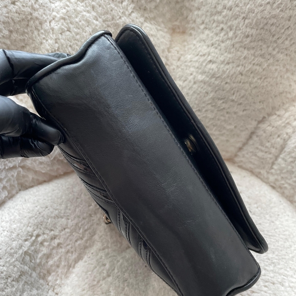 Tory Burch Fleming Shoulder Bag - Picture 5 of 9